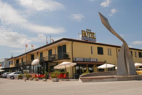 Gran Delta Di Alba-invest Srl 3*
