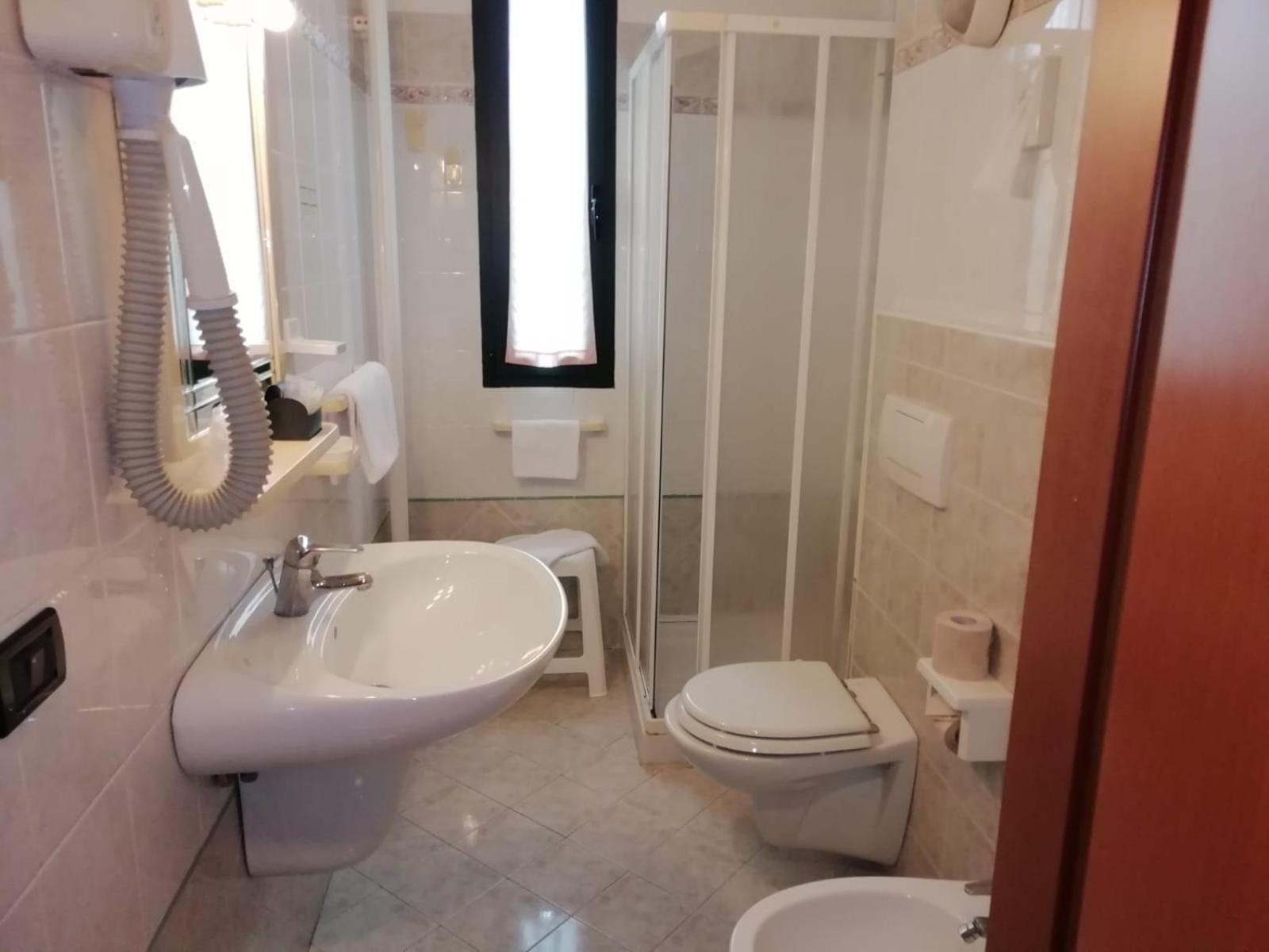 Gran Delta Di Alba-invest Srl Hotel